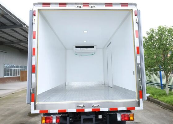 ISUZU QINGLING 600P 6 চাকার 3 টন রেফ্রিজারেটেড ভ্যান THERMO KING রেফ্রিজারেশন ইউনিট RV380 মডেল সহ